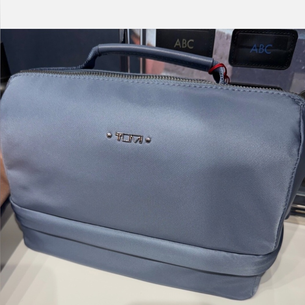NWT Tumi Seattle Cosmetics bag